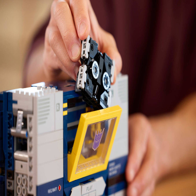 Lego 10358 Icons Transformers: Soundwave (1505 Pieces)