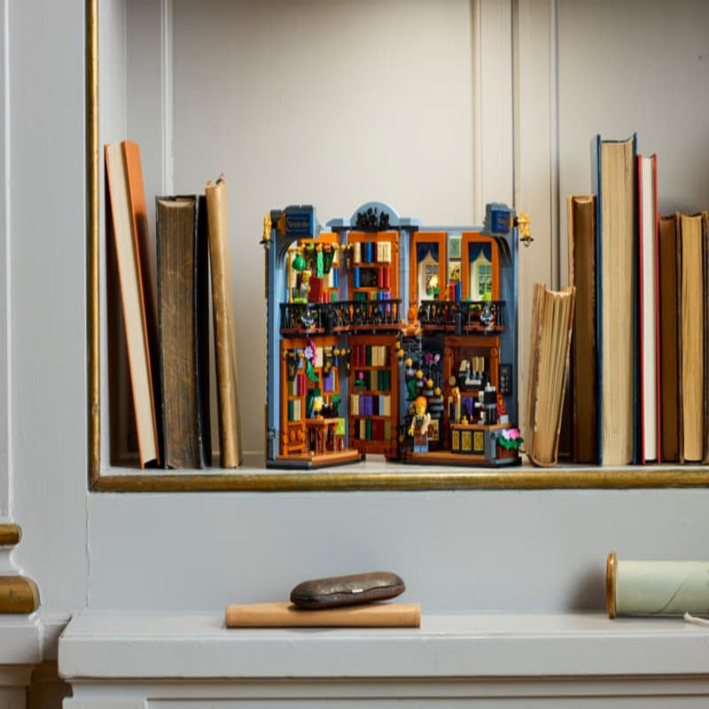 Lego 11379 Icons Bookshop: Book Nook (1690 pcs)