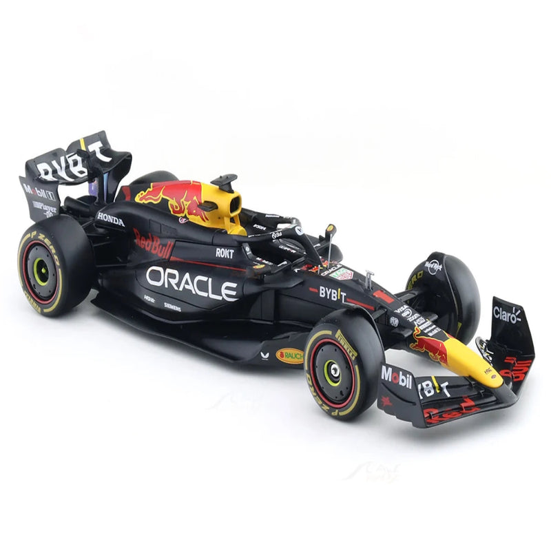 Bburago Red Bull RB20 Formula Race Car with Figure