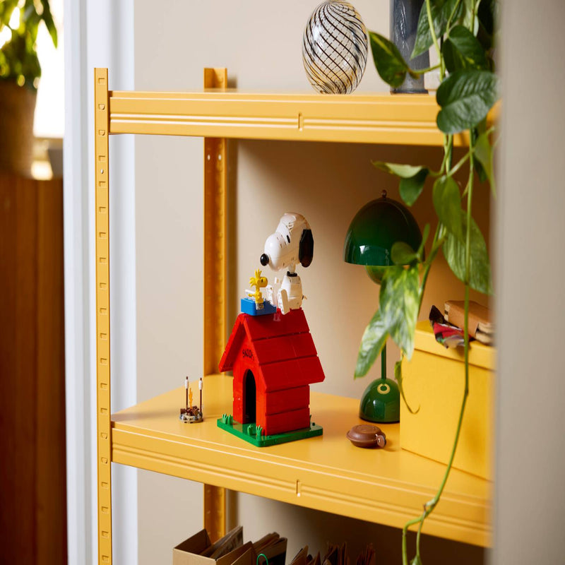 Lego 21368 Ideas Peanuts: Snoopy's Doghouse (964 Pieces)