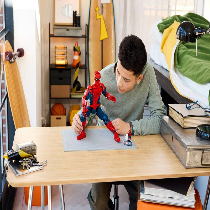 Lego 76346 Super Heroes Marvel Spider-Man Hero Figure (813 Pieces)