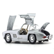 Bburago 1954 Mercedes-Benz 300 SL silver 1:24 Bburago licensed diecast Scale Model car