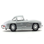 Bburago 1954 Mercedes-Benz 300 SL silver 1:24 Bburago licensed diecast Scale Model car