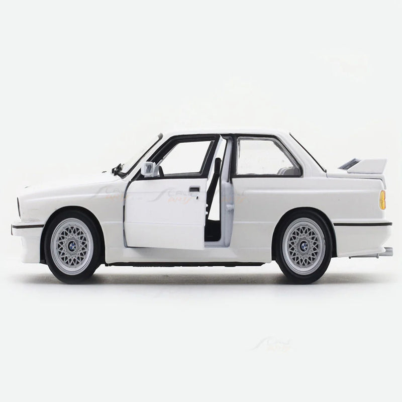 Bburago 1988 BMW 3 Series M3 E30 White 1:24 Bburago with Acrylic Case Licensed Diecast Scale Model Car Collectible