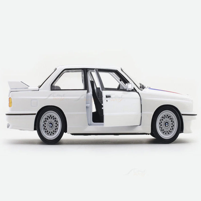 Bburago 1988 BMW 3 Series M3 E30 White 1:24 Bburago with Acrylic Case Licensed Diecast Scale Model Car Collectible