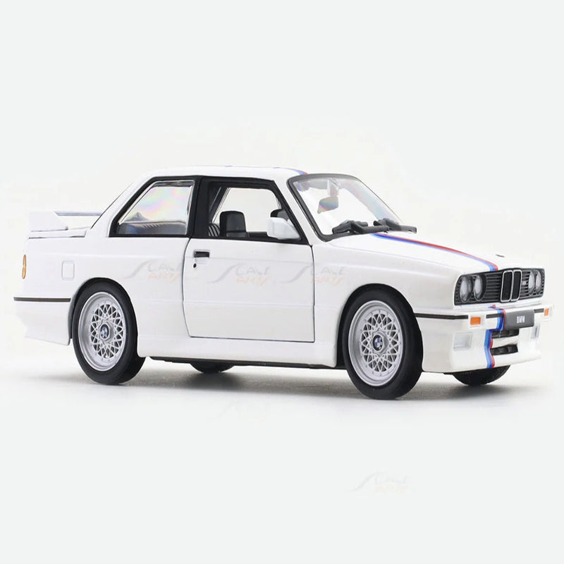 Bburago 1988 BMW 3 Series M3 E30 White 1:24 Bburago with Acrylic Case Licensed Diecast Scale Model Car Collectible