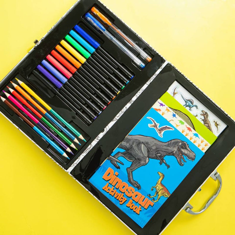 Colour & Carry Activity Case Kit