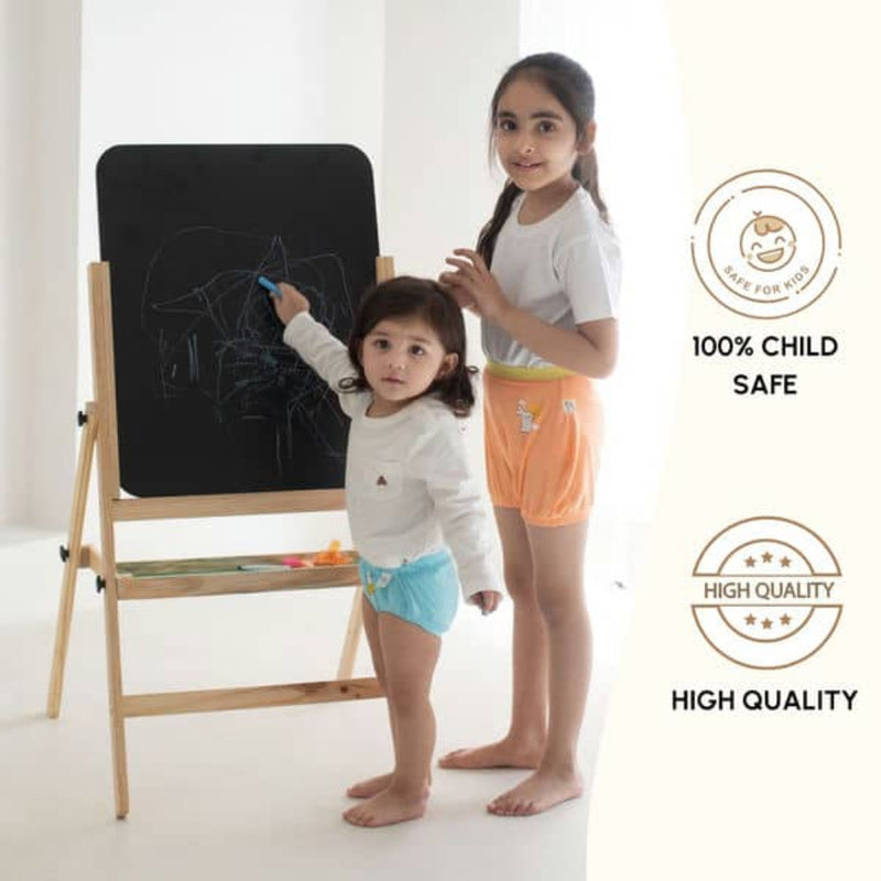 Curious Cub Art Easel