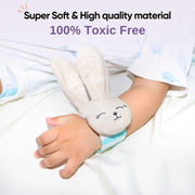 Curious Cub Foot Finder & Wrist Rattle
