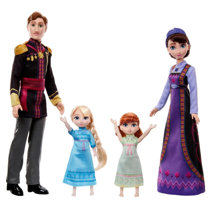 fashioneo The Family Travel Doll Set, Set of 4 Dolls, Color of Dress May  Vary - The Family Travel Doll Set, Set of 4 Dolls, Color of Dress May Vary  . Buy