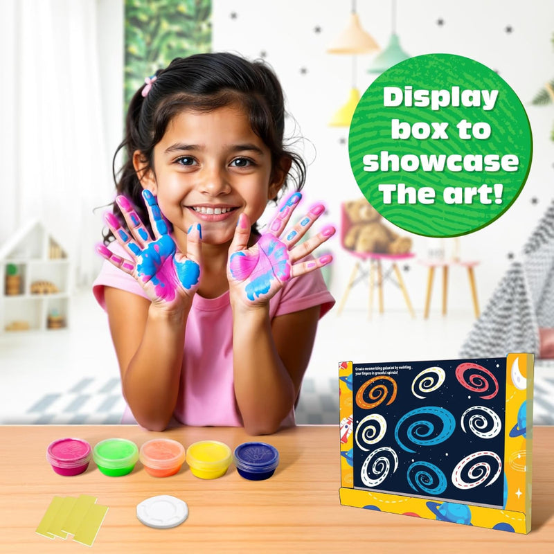 Funskool Handycrafts Finger Painting Glow in The Dark Space Explorer