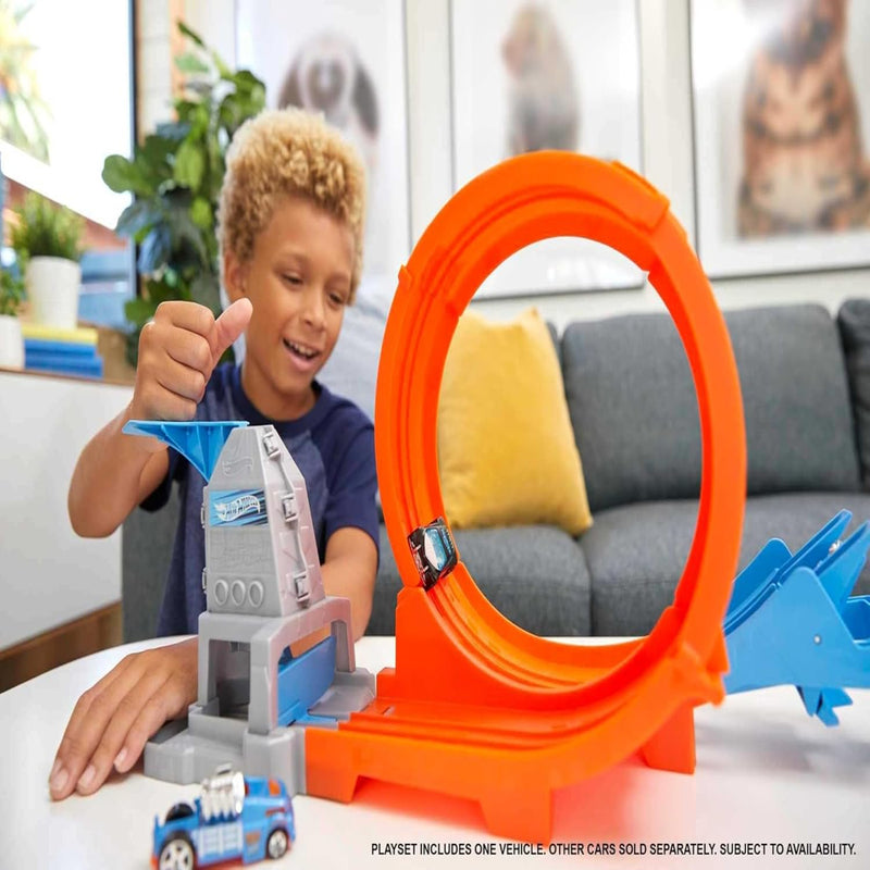 Hot Wheels Loop Stunt Champion Track Set