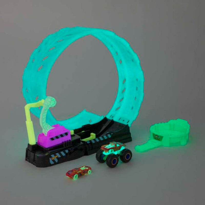 Hot Wheels Monster Trucks Glow-In-the Dark Epic Loop Challenge Playset