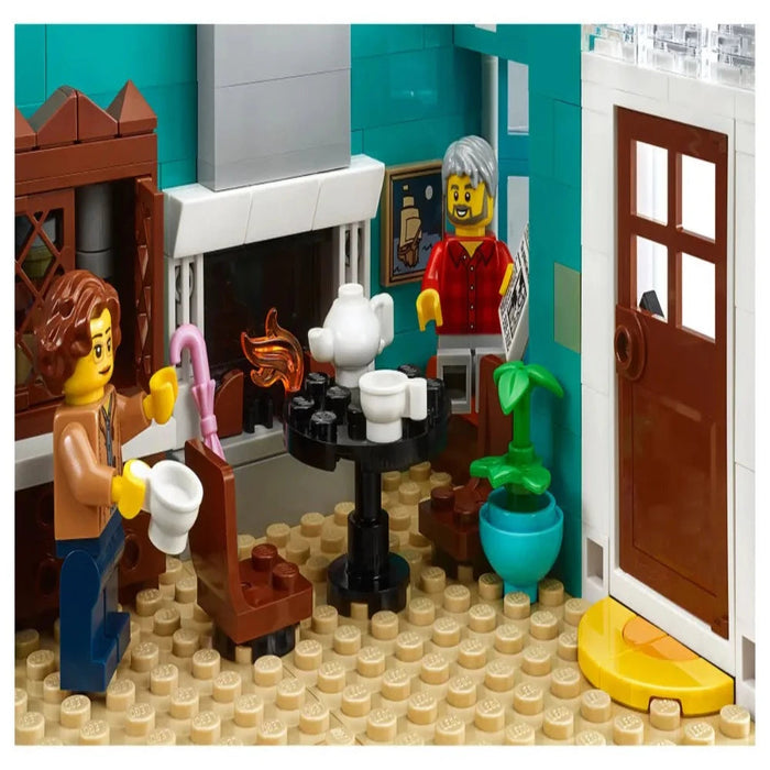 LEGO 10270 Creator Expert Bookshop (2504 Pieces) — Toycra LEGO 10270 Creator Expert Bookshop (2504 Pieces) — Toycra