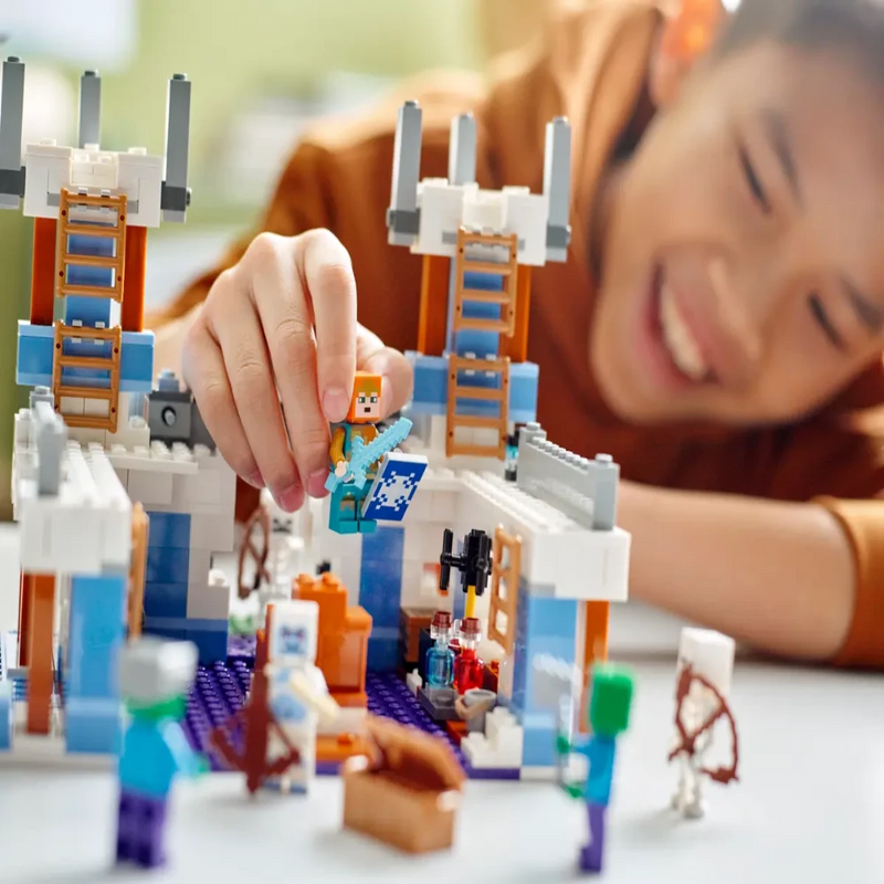 LEGO 21186 Minecraft The Ice Castle - 499 Pieces