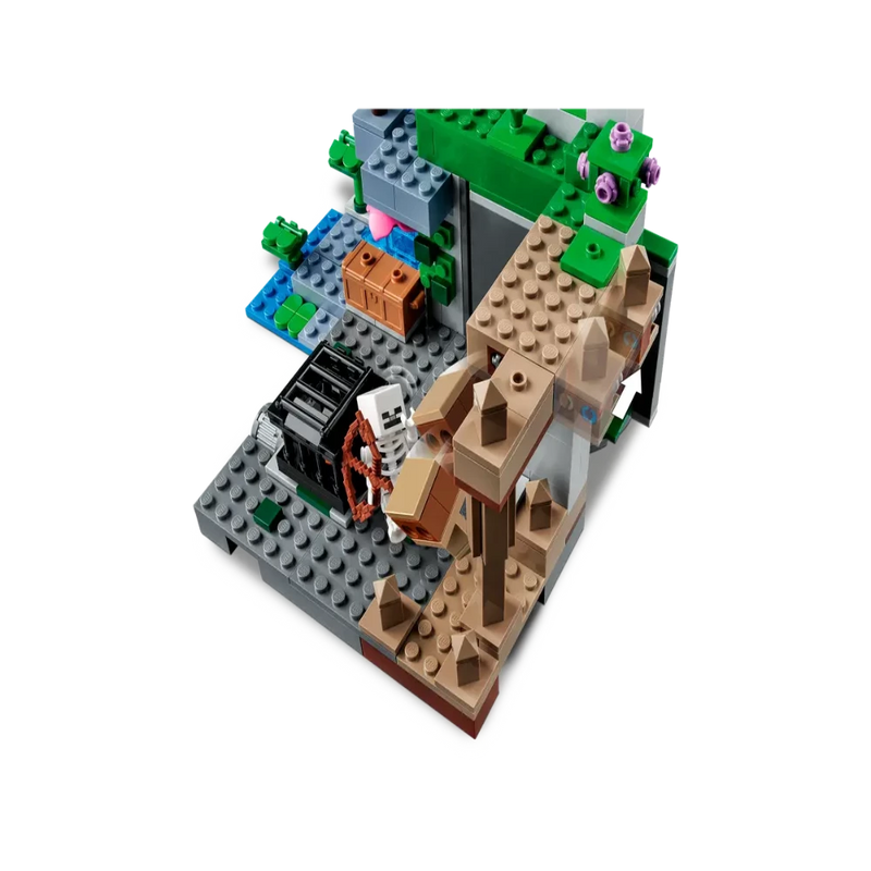 LEGO 21189 Minecraft The Skeleton Dungeon - 364 Pieces