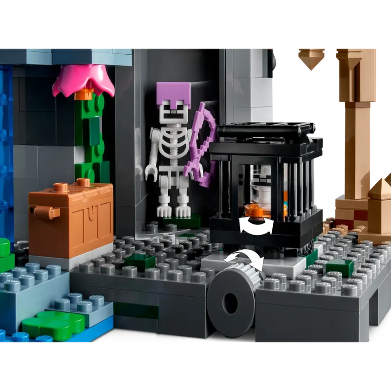 LEGO 21189 Minecraft The Skeleton Dungeon - 364 Pieces