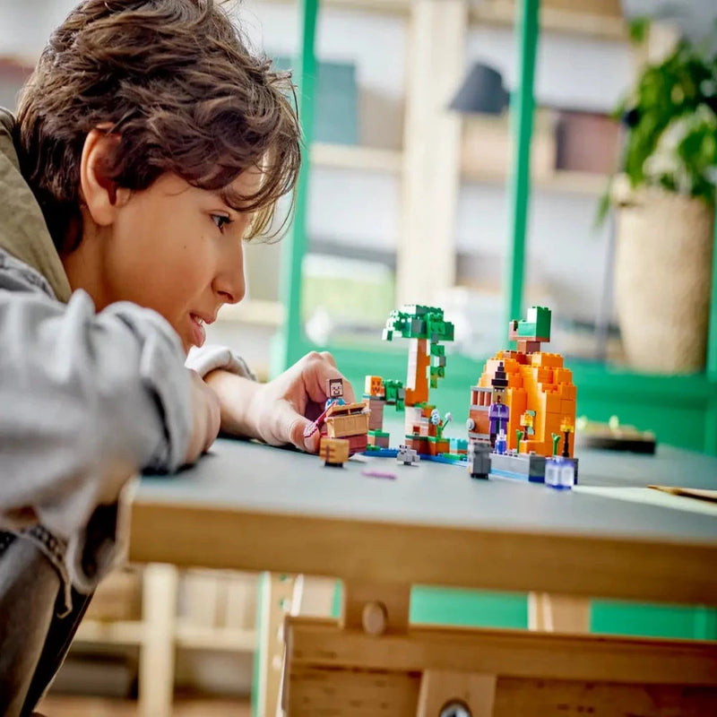 LEGO 21248 Minecraft The Pumpkin Farm