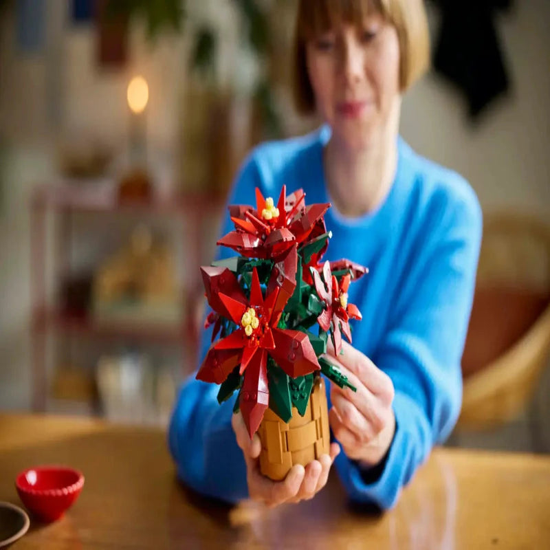 Lego 10370 Icons Poinsettia (608 Pieces)