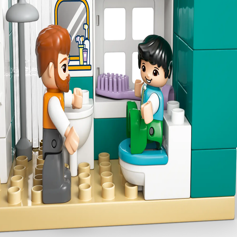 Lego 10470 Duplo 3 In 1 Modern Family House With Figures (166 Pieces)
