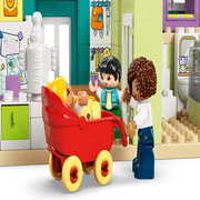 Lego 10470 Duplo 3 In 1 Modern Family House With Figures (166 Pieces)
