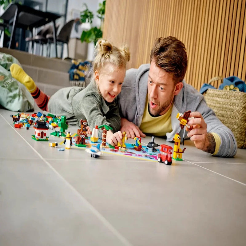 Lego 11015 Classic Around The World (950 Pieces)