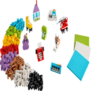 Lego 11044 Classic Creative Build-And-Play Box (750 Pieces)