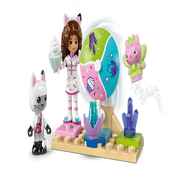 Lego 11205 Gabby's Dollhouse Sweet Treat Mountain & Kitty Garden (263 Pieces)