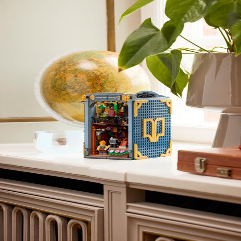 Lego 11379 Icons Bookshop: Book Nook (1690 pcs)
