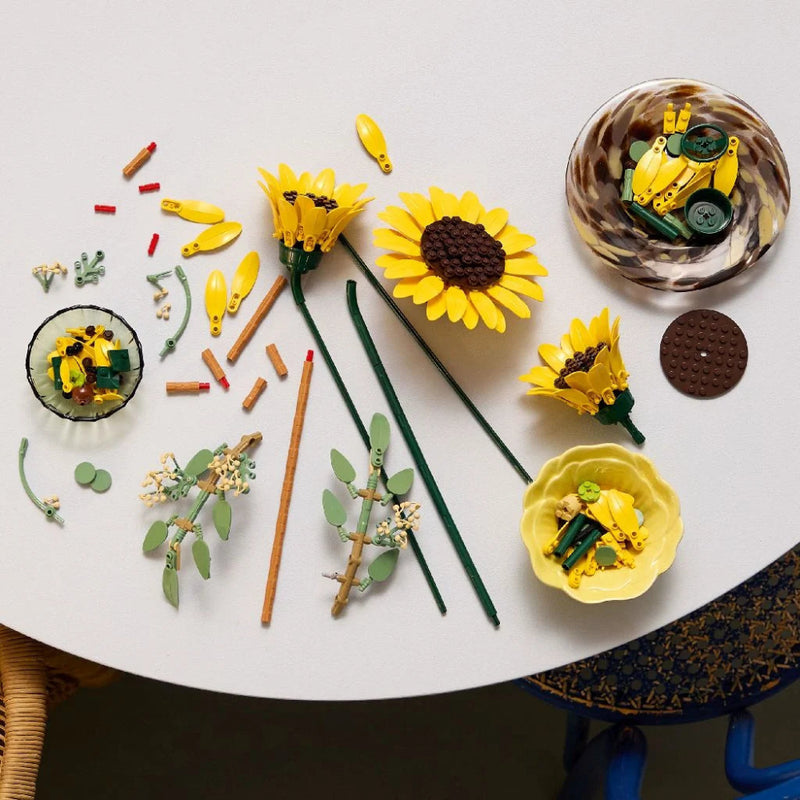 Lego 11502 Botanicals Sunflower Bouquet (686 Pieces)
