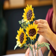 Lego 11502 Botanicals Sunflower Bouquet (686 Pieces)