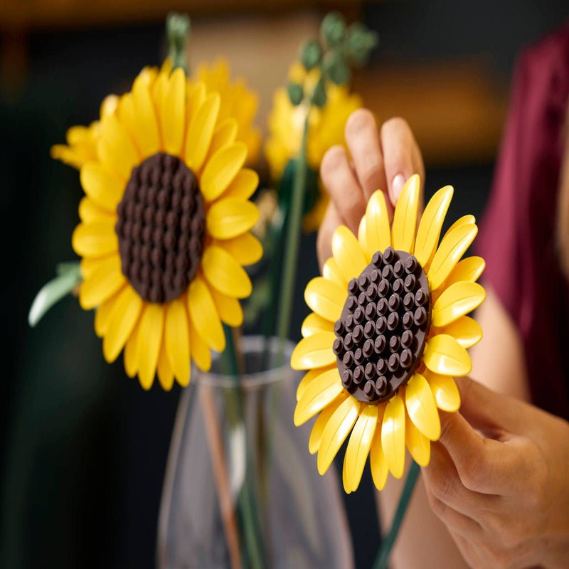 Lego 11502 Botanicals Sunflower Bouquet (686 Pieces)