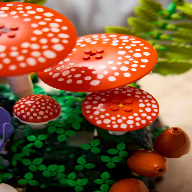 Lego 11505 Botanicals Woodland Mushrooms (806 Pieces)