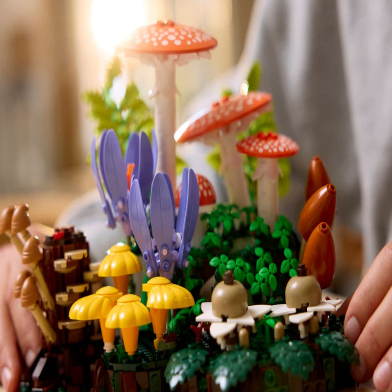 Lego 11505 Botanicals Woodland Mushrooms (806 Pieces)