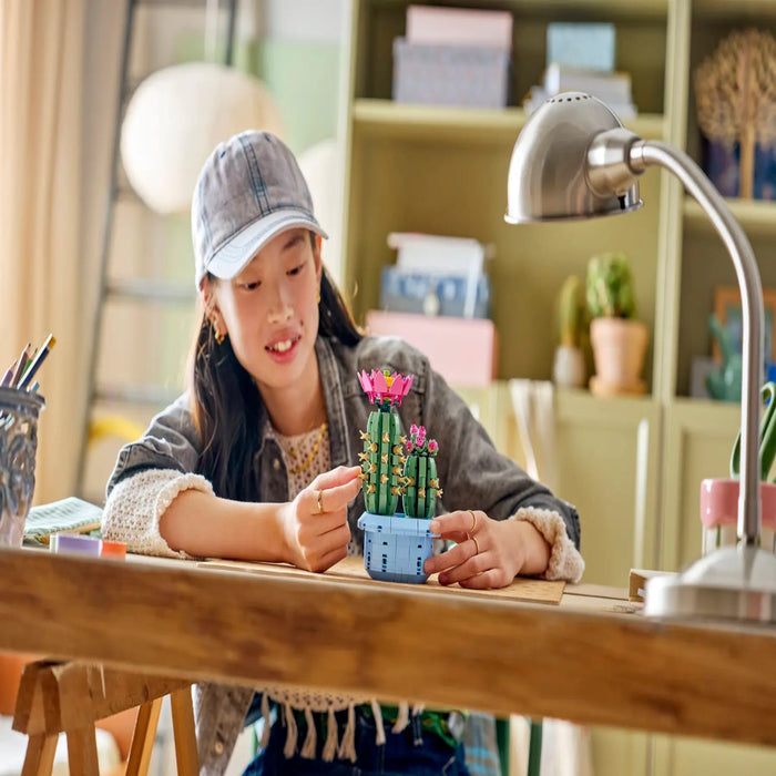 Lego 11509 Botanicals Flowering Cactus (482 Pieces)