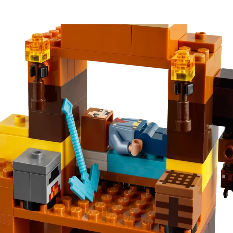 Lego 21263 Minecraft The Badlands Mineshaft (538 Pieces)