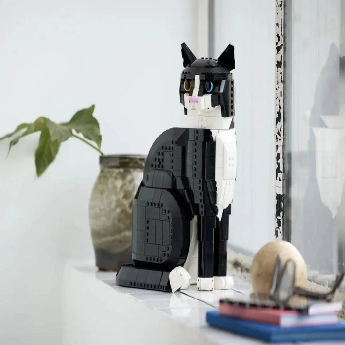 Lego 21349 Ideas Tuxedo Cat (1710 Pieces)-Construction-LEGO-Toycra