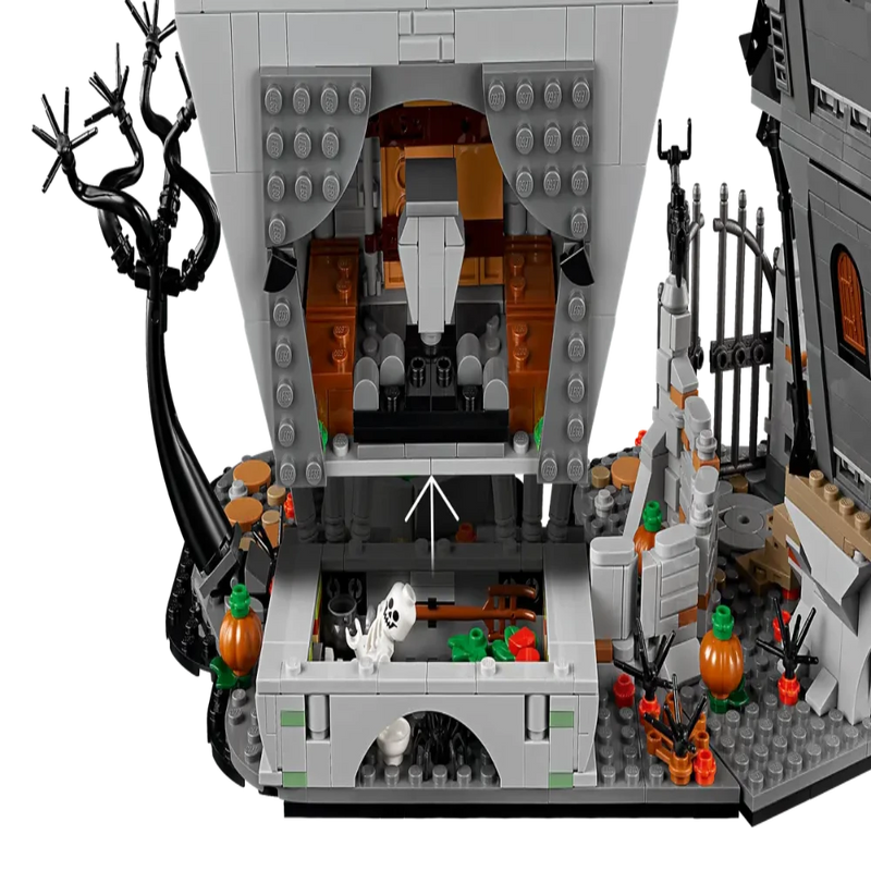 Lego 21351 Ideas Disney Tim Burton's The Nightmare Before Christmas (2193 Pieces)