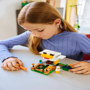 Lego 21585 Minecraft Chicken Farm (233 Pieces)