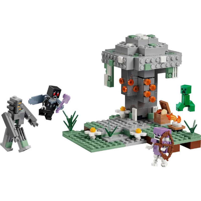 Lego 21586 Minecraft The Pale Garden (243 Pieces)