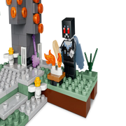 Lego 21586 Minecraft The Pale Garden (243 Pieces)