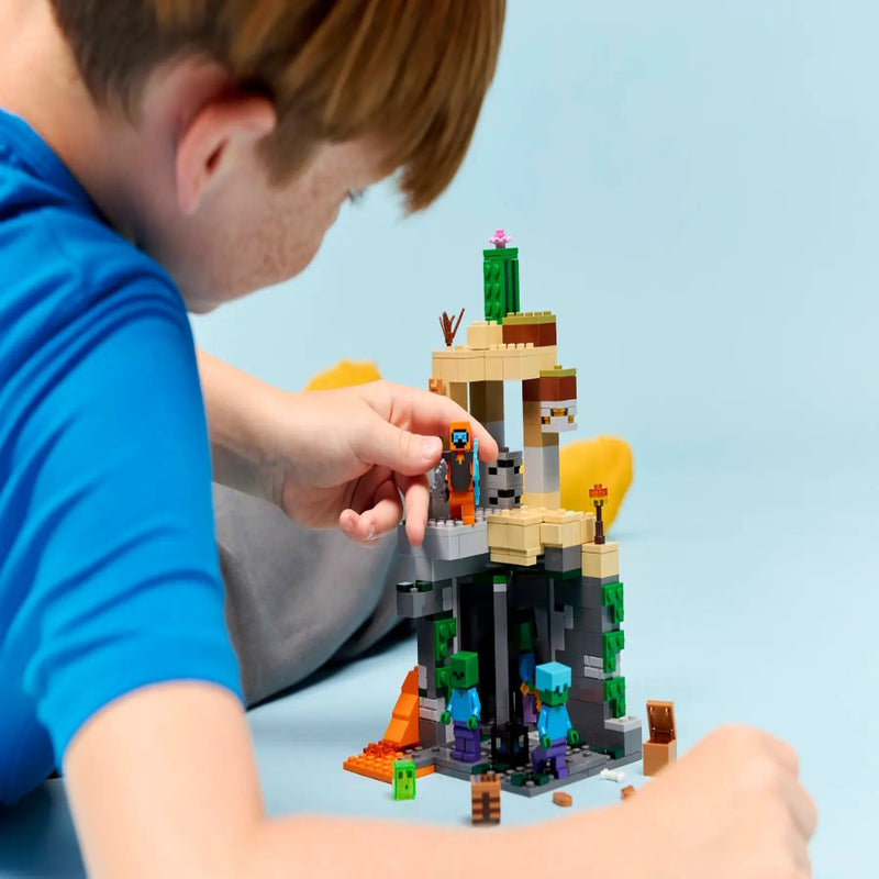 Lego 21587 Minecraft Zombie Dungeon (284 Pieces)