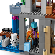 Lego 21597 Minecraft Ghast Station (754 Pieces)