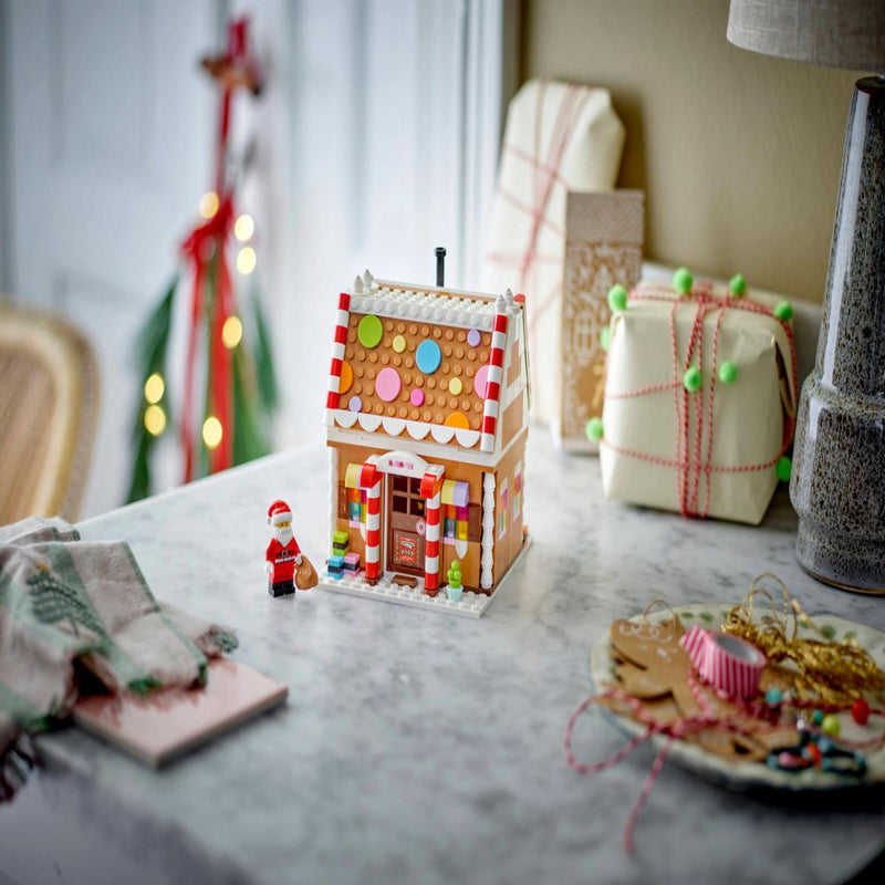 Lego 40809 Festive Gingerbread House (498 Pcs)