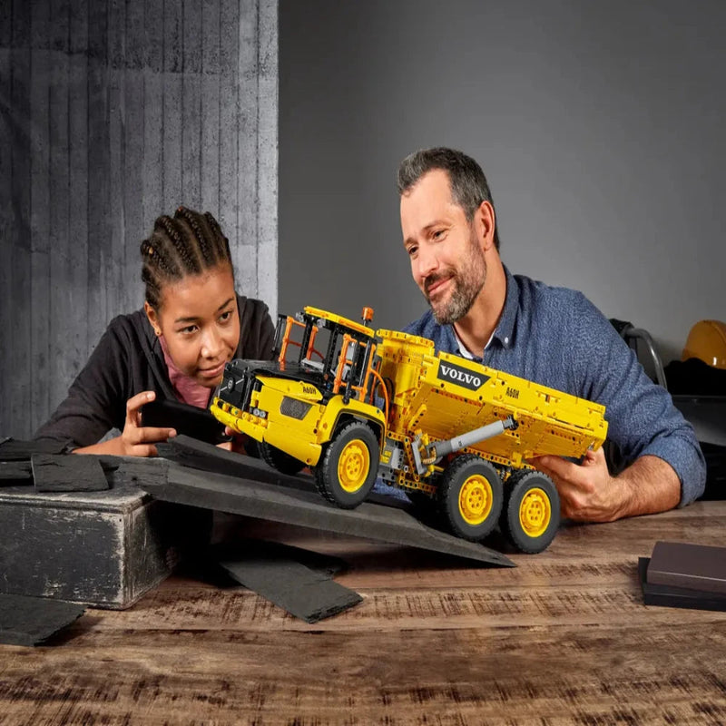 Lego 42114 Technic 6x6 Volvo Articulated Hauler (2193 Pieces)