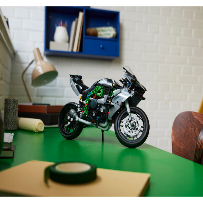 Lego 42170 Technic Kawasaki Ninja H2R Motorcycle (643 Pieces)-Construction-LEGO-Toycra