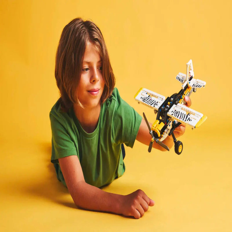 Lego 42198 Technic Bush Plane (333 Pieces)