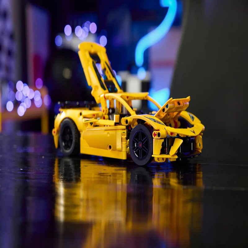 Lego 42205 Technic Chevrolet Corvette Stingray (732 Pieces)