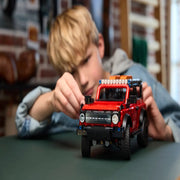 Lego 42213 Technic Ford Bronco SUV (943 Pieces)