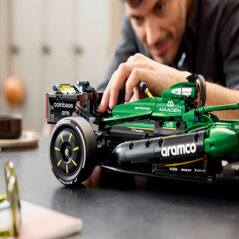 Lego 42240 Technic Aston Martin Aramco AMR25 F1 Car (1547 Pcs)